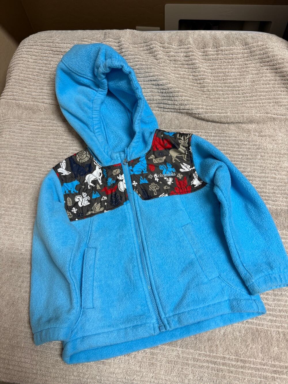Columbia Fleece boys jacket with forest animal accent Size 24 month